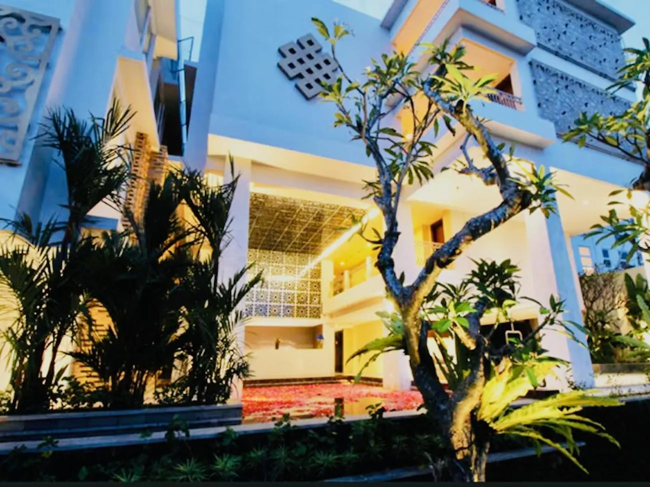 Апартаменты Bali King Suite 511 - Pool, Wi-Fi, Kitchen, Ac, Private Bathroom Семиньяк