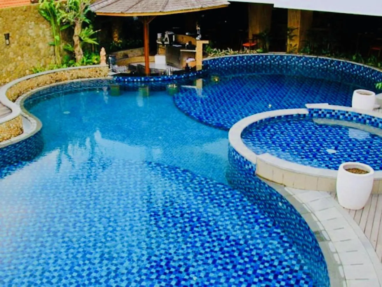 Bali King Suite 511 - Pool, Wi-Fi, Kitchen, Ac, Private Bathroom Семиньяк