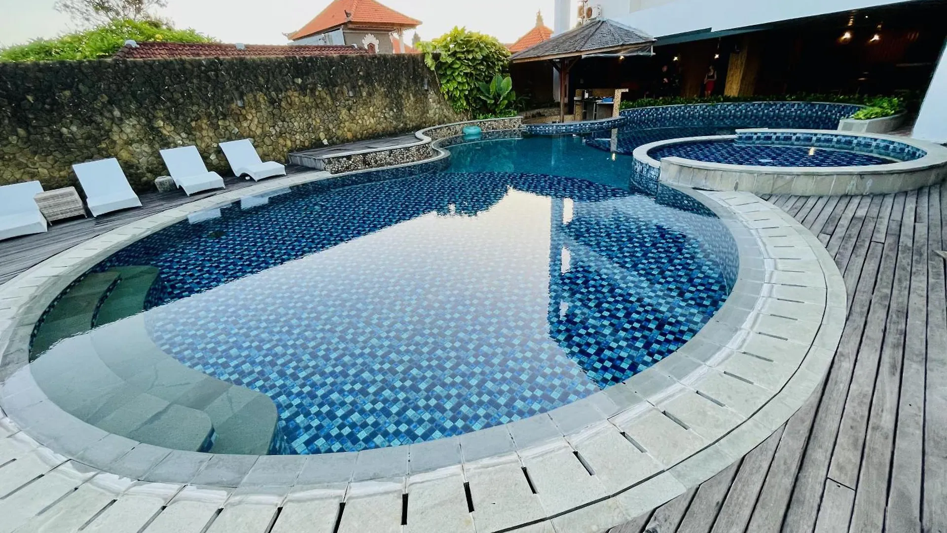 Апартаменты Bali King Suite 511 - Pool, Wi-Fi, Kitchen, Ac, Private Bathroom Семиньяк